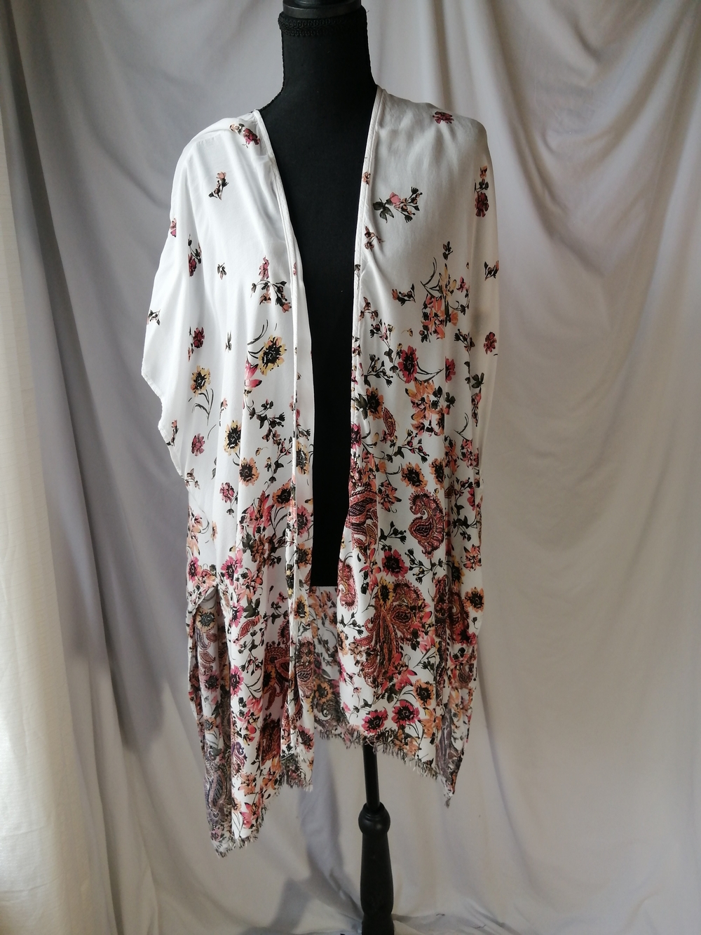 Maurices White Floral Lightweight Kimono